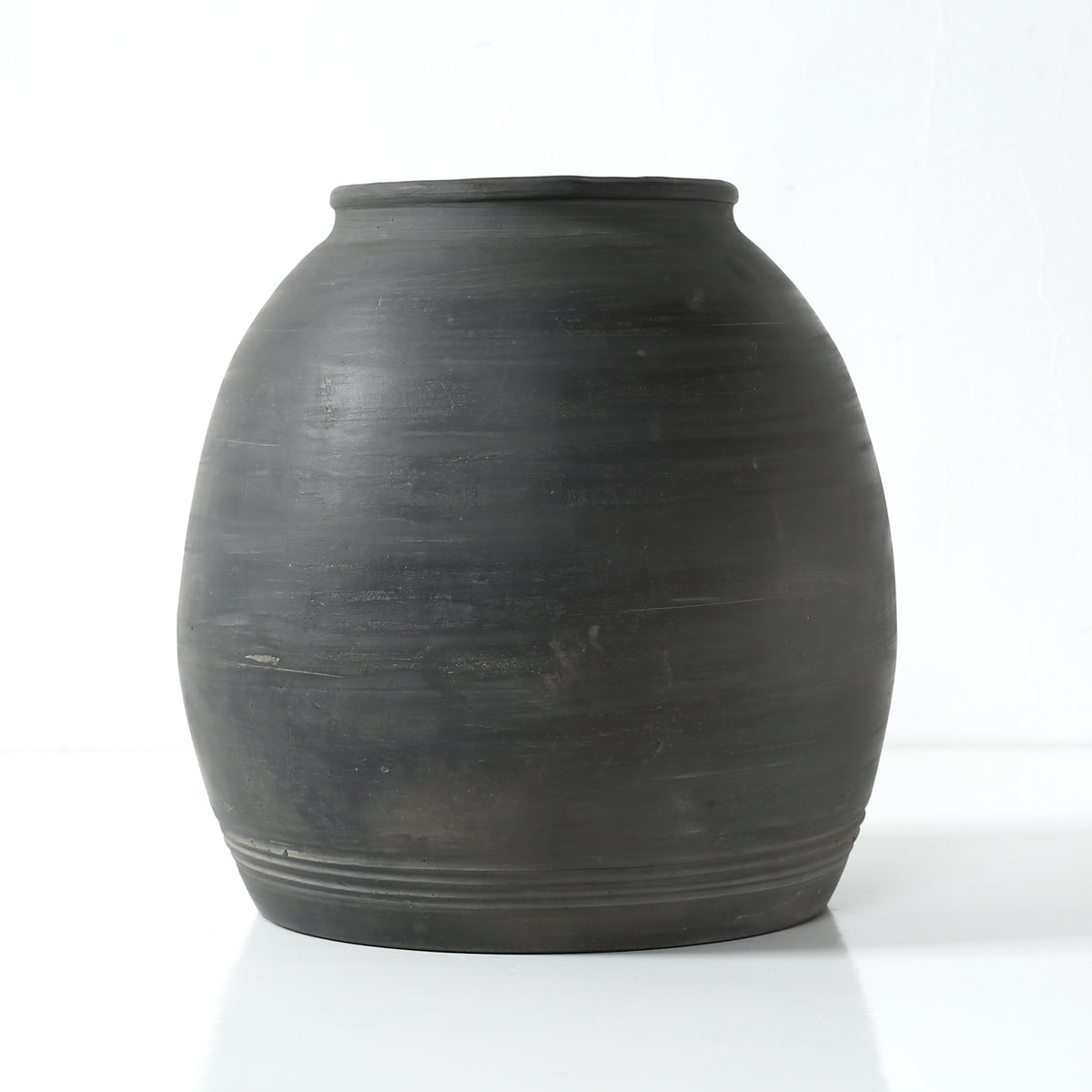 Approx.10" Charcoal Gray Pottery Vase