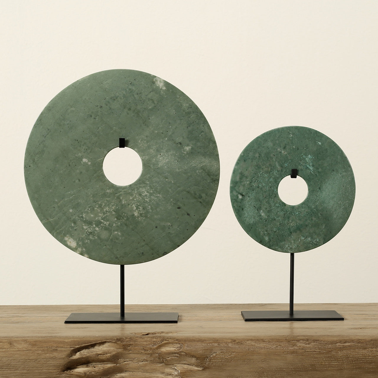 Atrani Marble Disk with Stand image 3