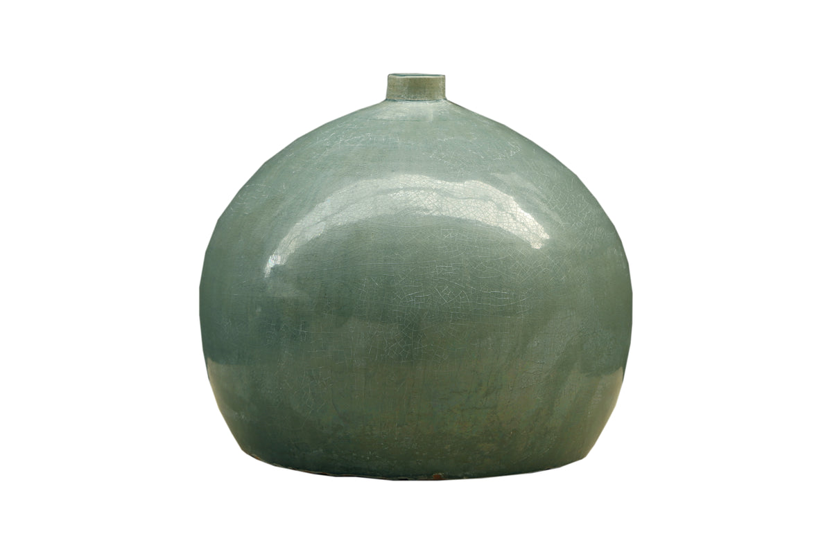 Vintage style green vase water drop shaped