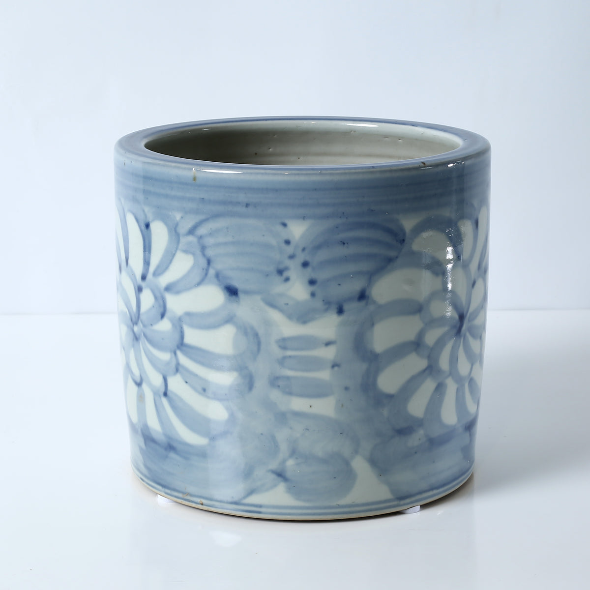 Approx.8.7 Inches Tall Blue and White Pot with Flower Motif