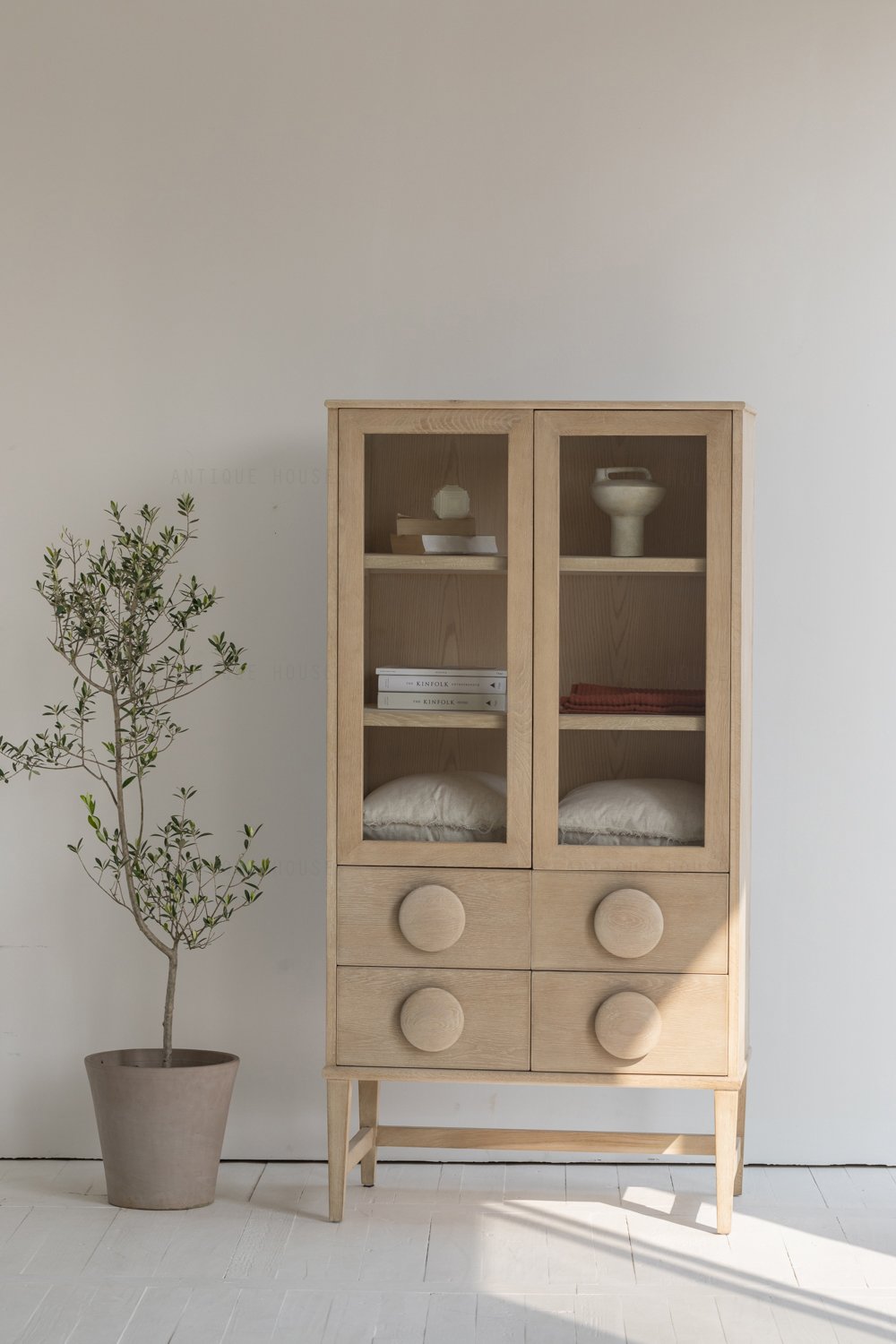 Oia Cabinet image 2