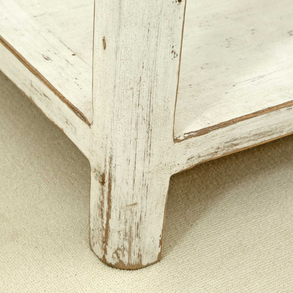 22x22 Peking Ming side table with round leg Antique off white large