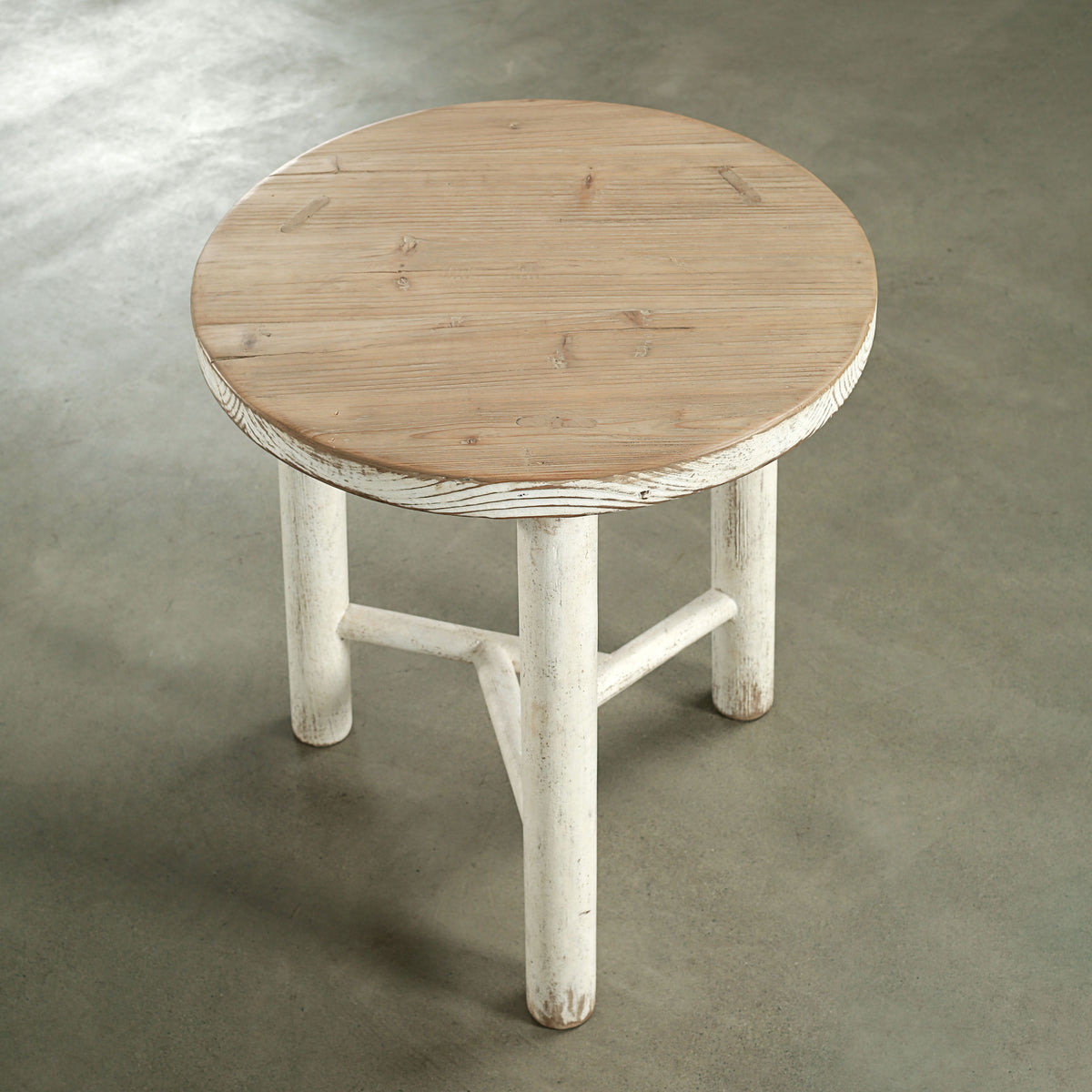 Amalfi Two Tones 20" Round Side Table with Round Legs
