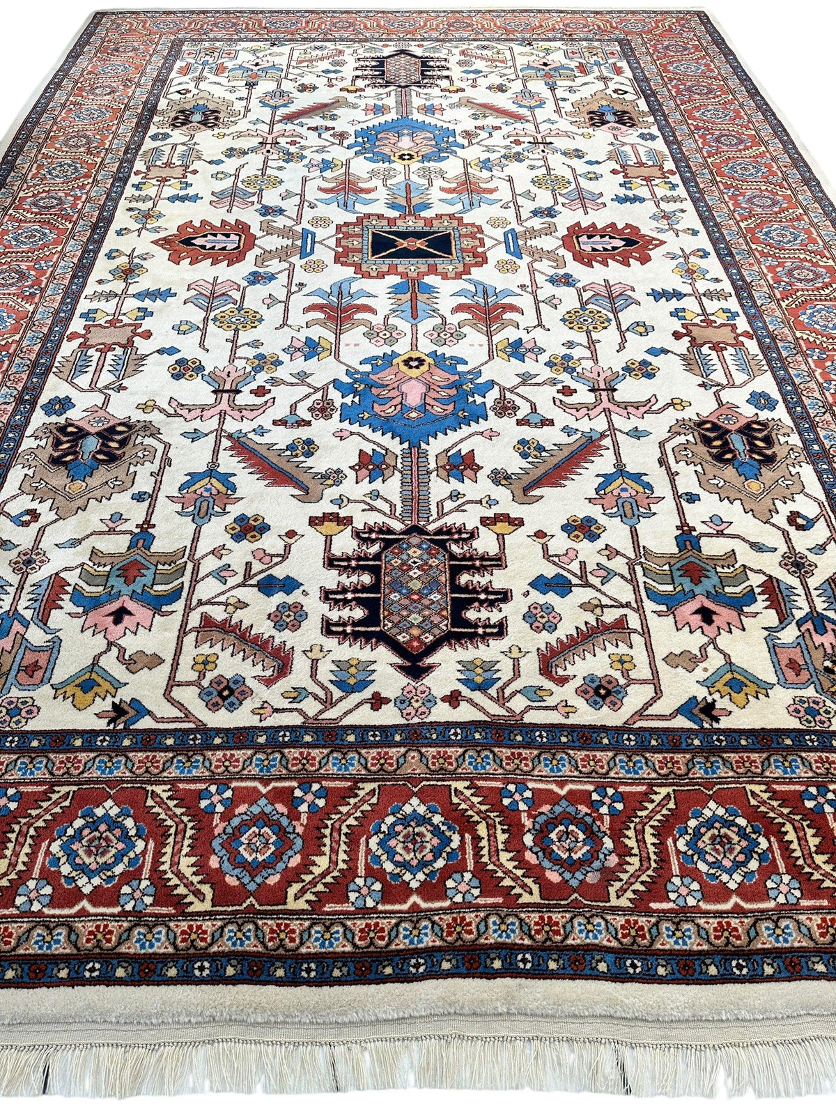 Hand-Knotted Vintage Afghani Serapi Wool Rug – 10'10" x 15'10" – Elegant Traditional Area Rug - Rugistan, view 2