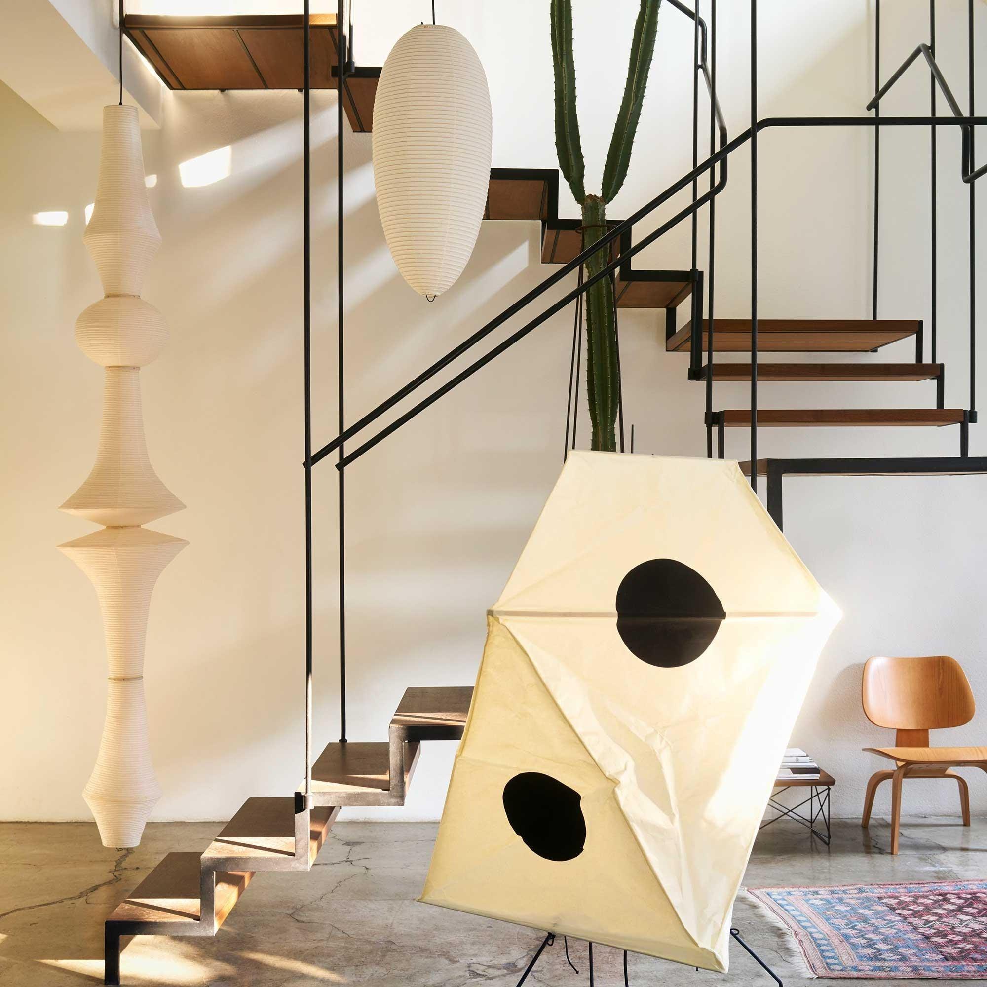Akari E Pendant Light 12.2"