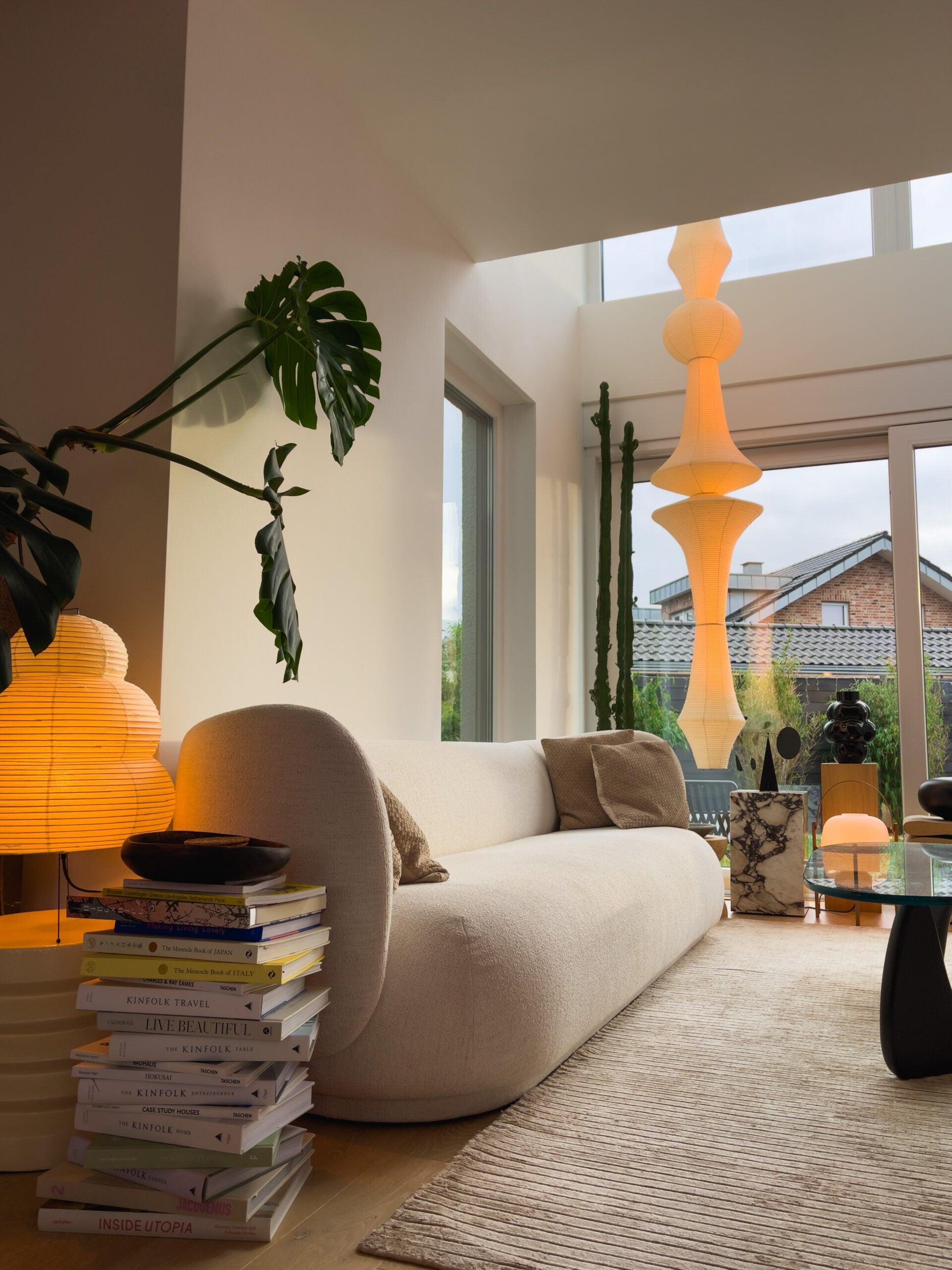 Akari Table Lamp 10.2"