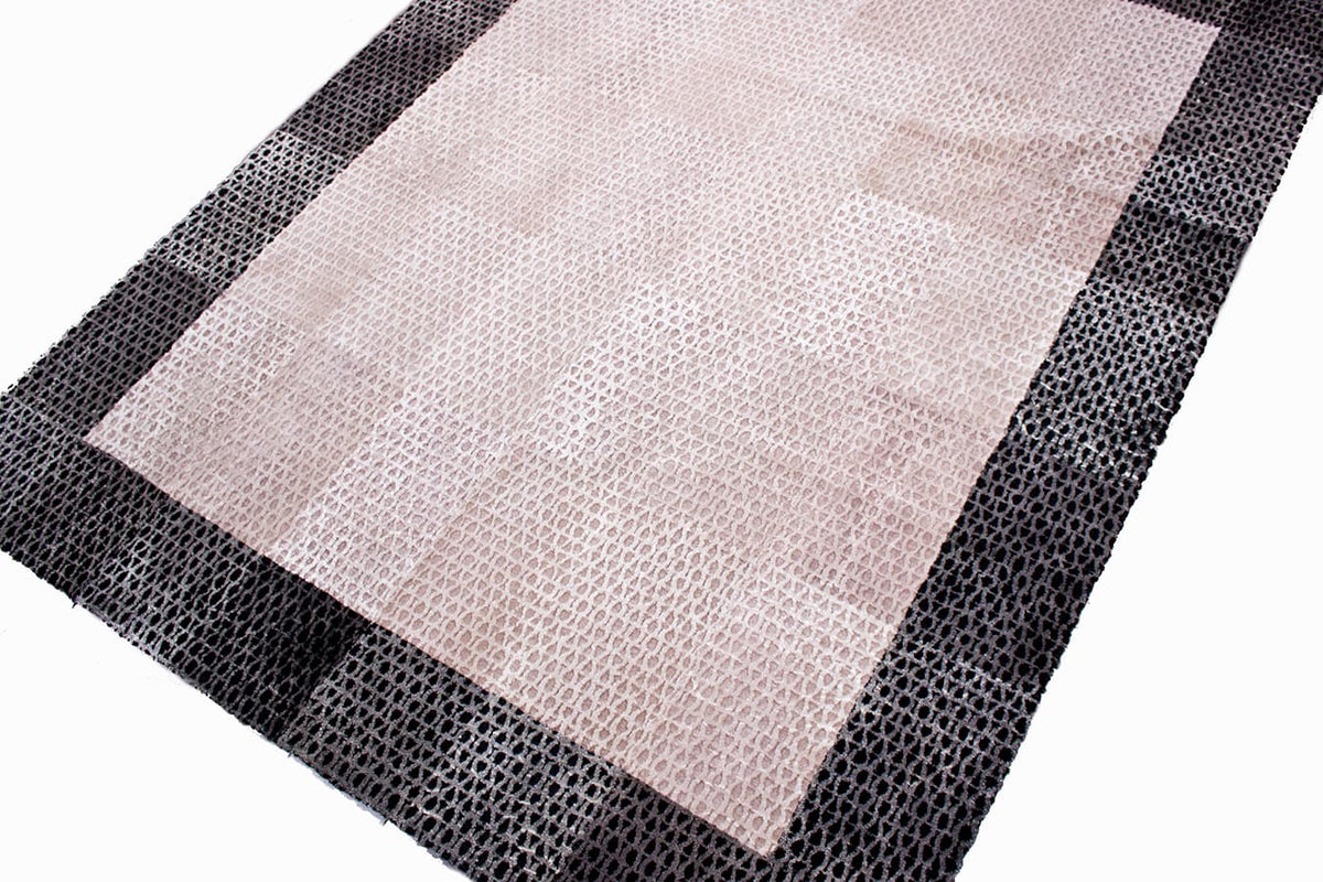 AMANDA BORDER – Sculpted Shearling Rug in Oversized Format - Homelosophy, view 7