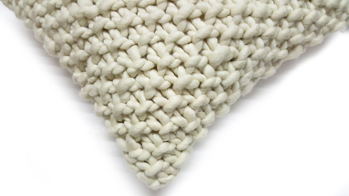 Arroz Chunky Wool Pillow - Homelosophy, view 3