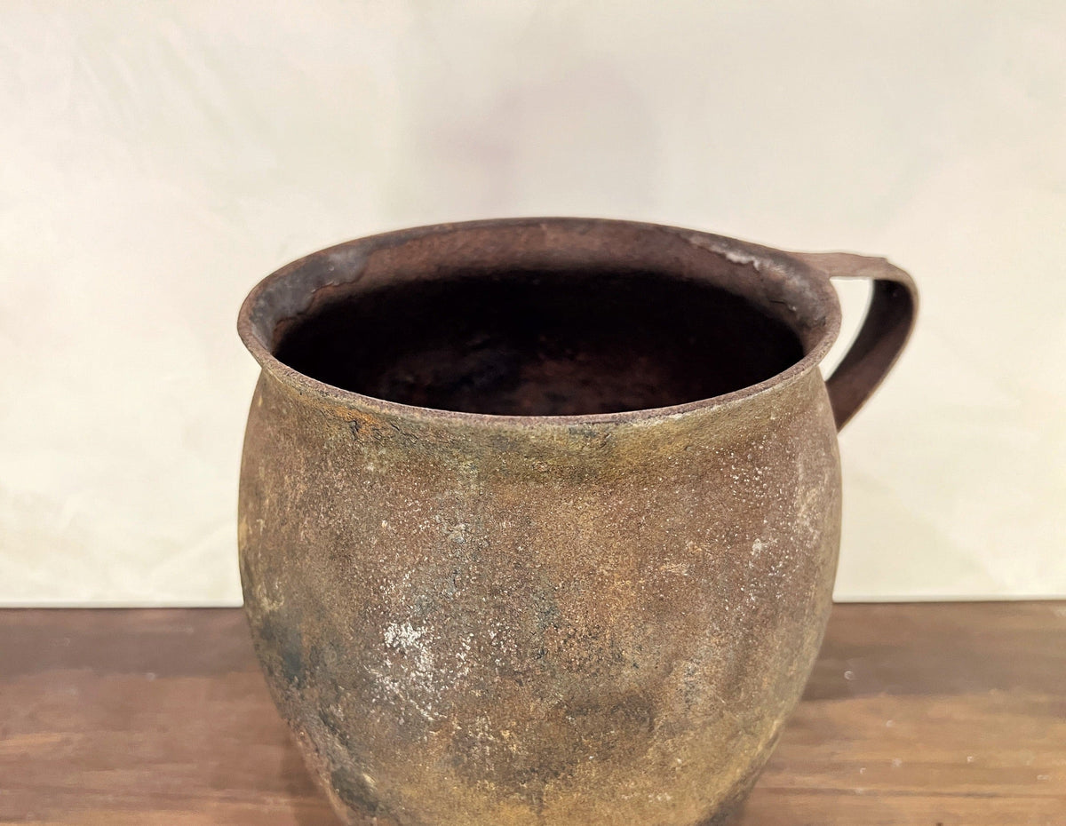 Artem Iron Pot - Source by Studio Skara, view 6