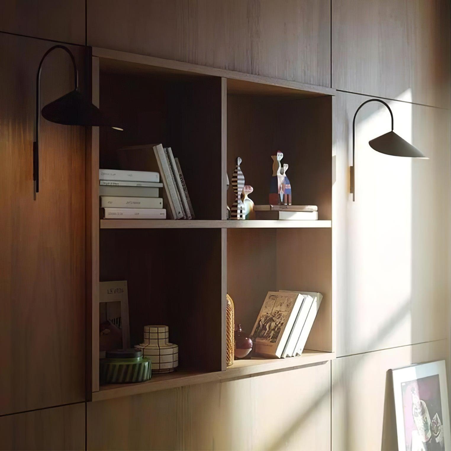 Sway Wall Lamp