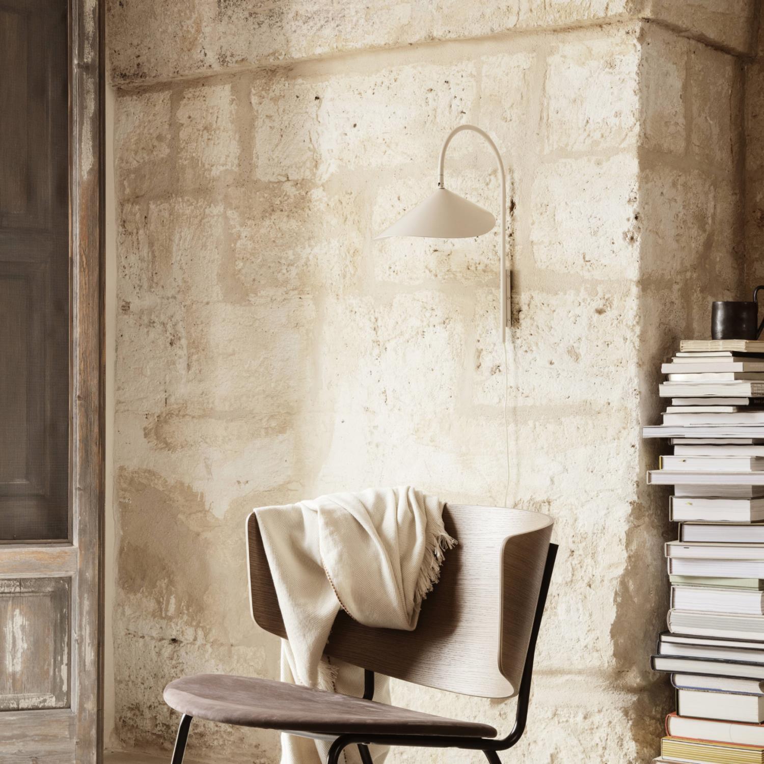 Sway Wall Lamp