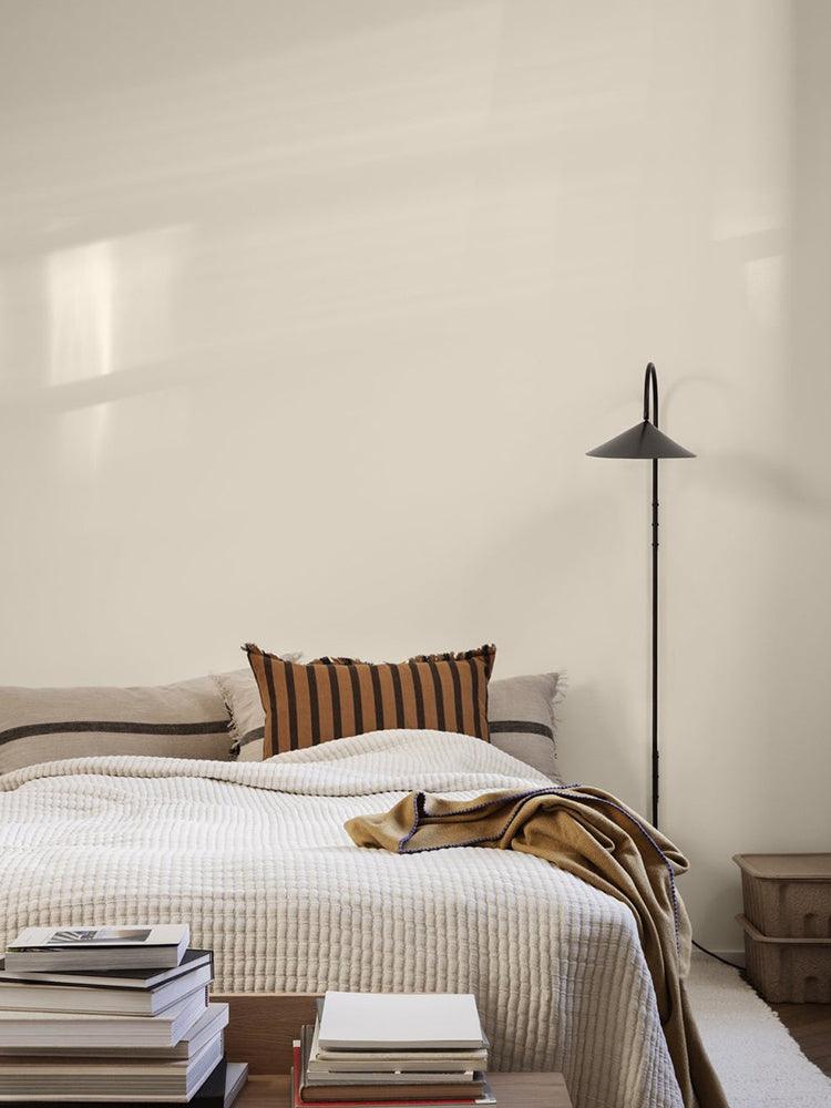Sway Wall Lamp