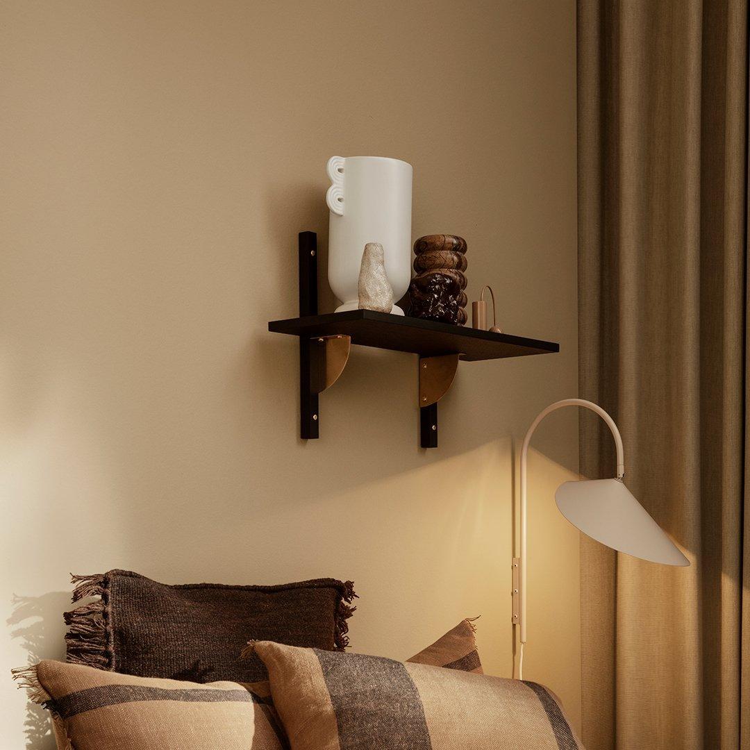 Sway Wall Lamp