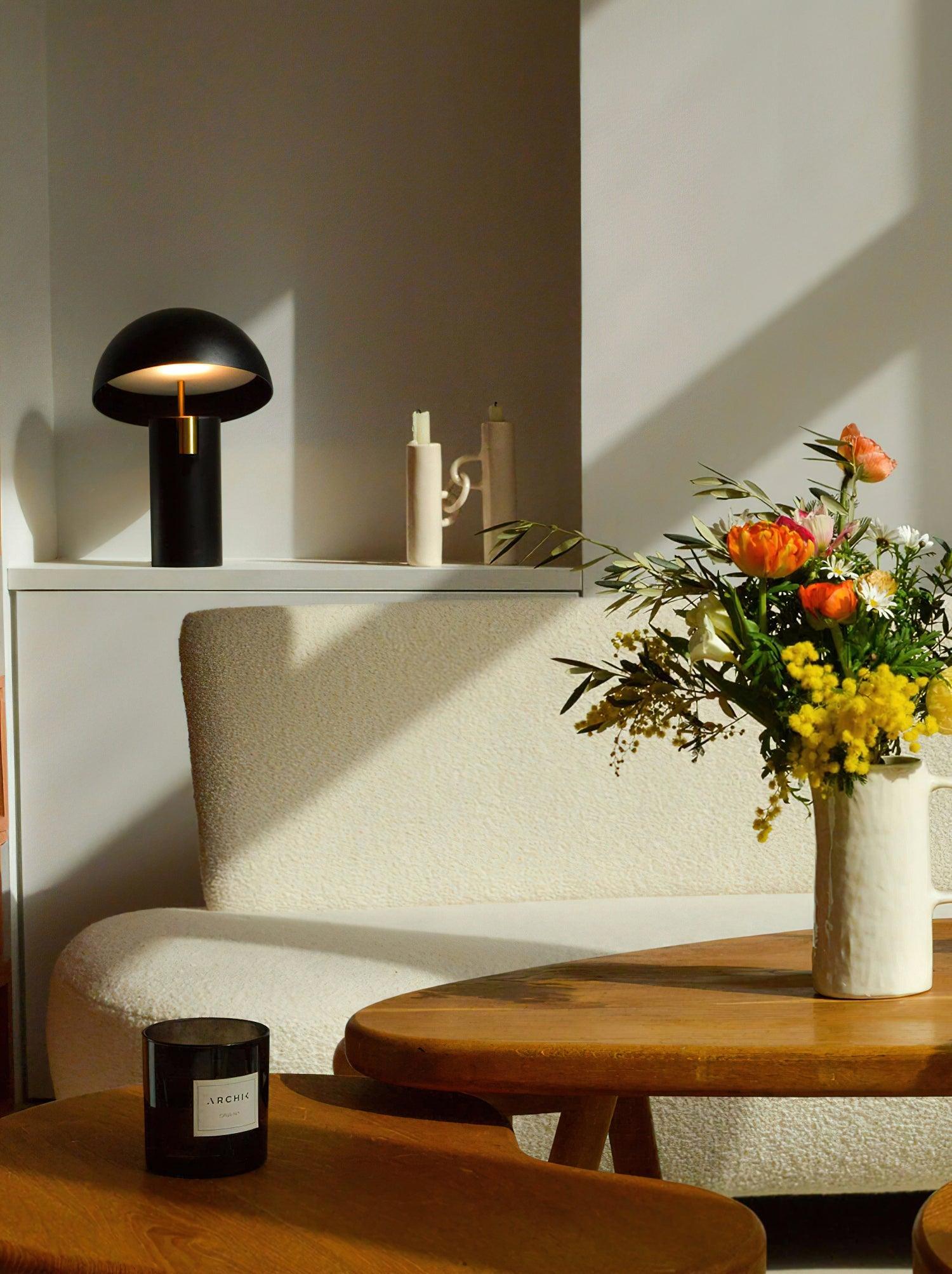 Avo Table Lamp 11.8"