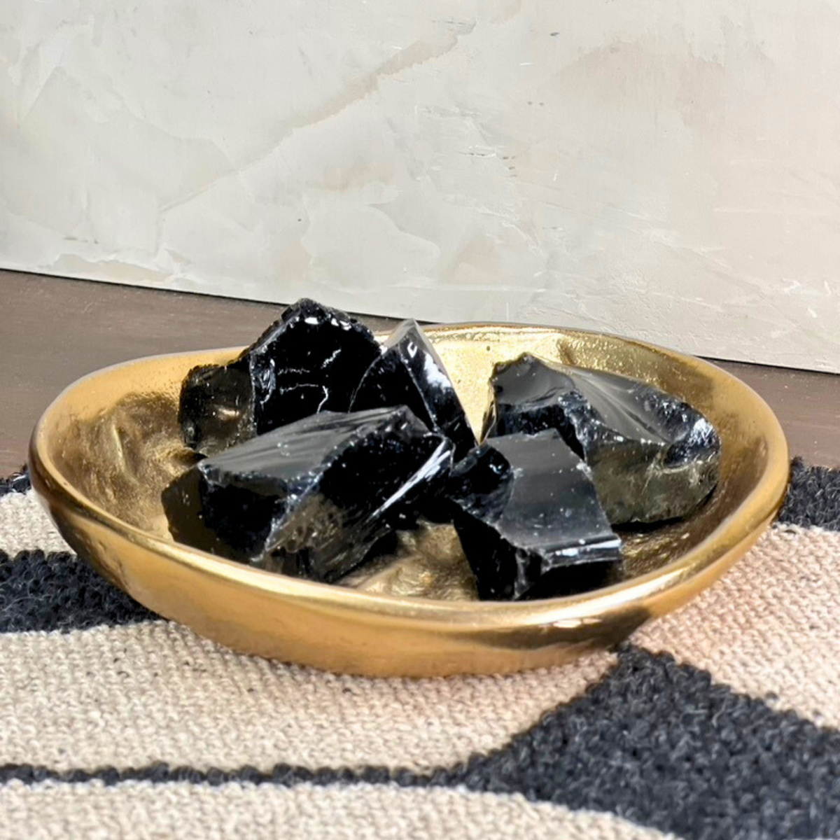 Black Obsidian Chunks - Source by Studio Skara, view 2