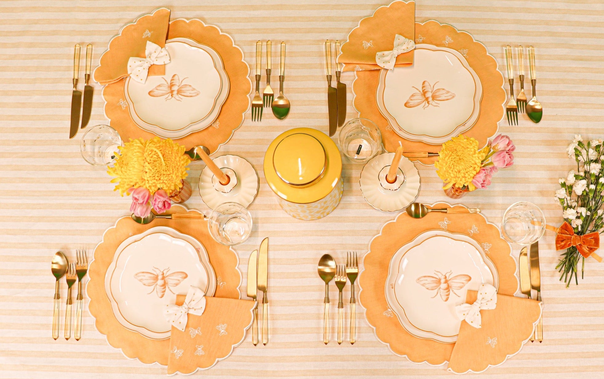 Bumble Voyage Napkin - Set of 4 Napkins