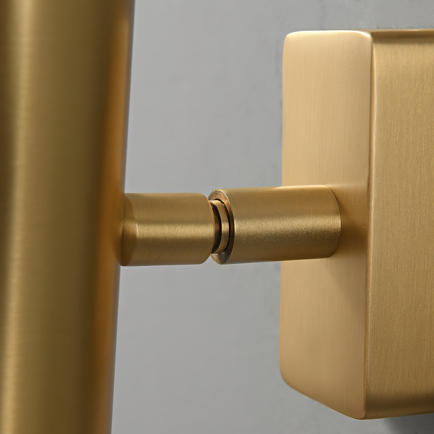 Champeaux Wall Lamp