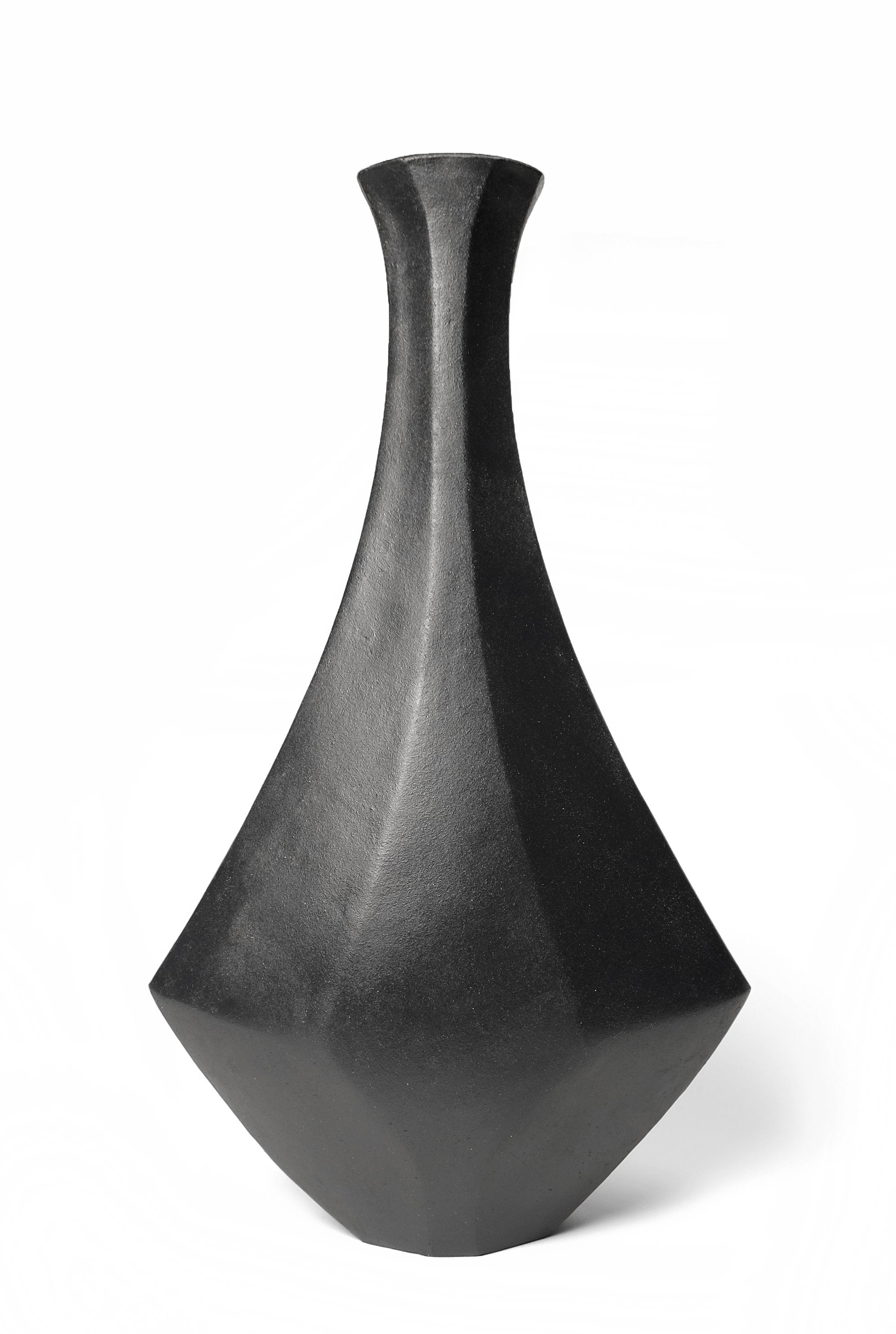 Diamond Vessel In Black