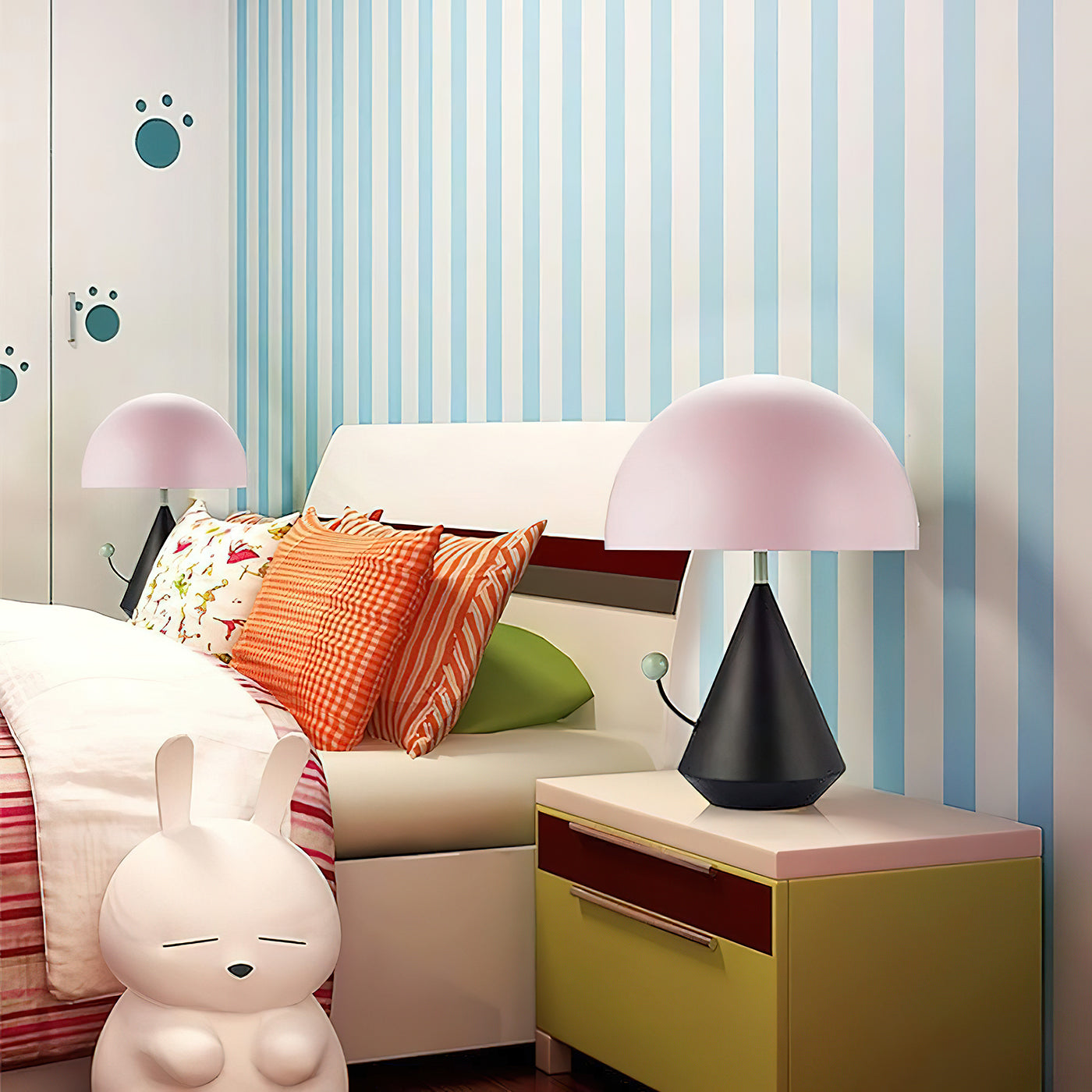 Divina Table Lamp