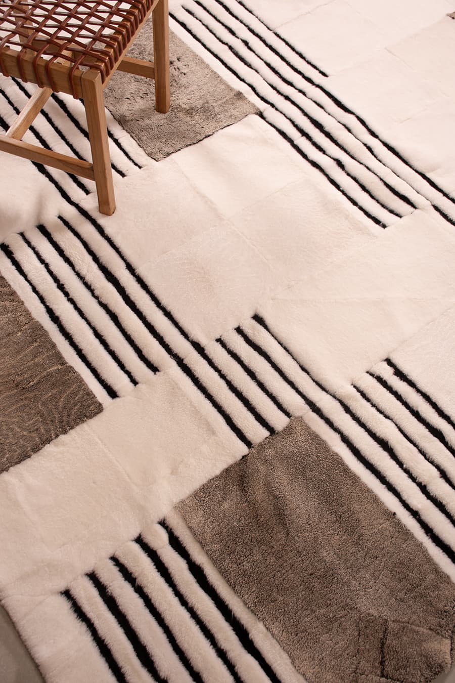 DONKEY - Merino Wool Rug for High-End Interiors - Homelosophy, view 5