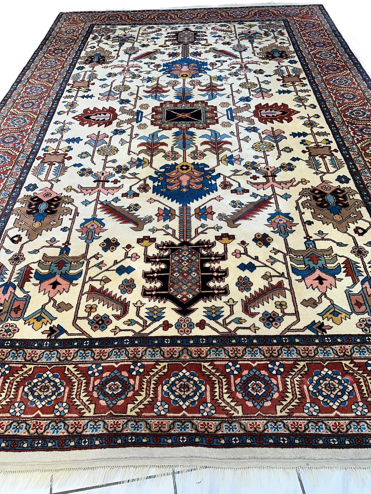Hand-Knotted Vintage Afghani Serapi Wool Rug – 10'10" x 15'10" – Elegant Traditional Area Rug - Rugistan, view 4