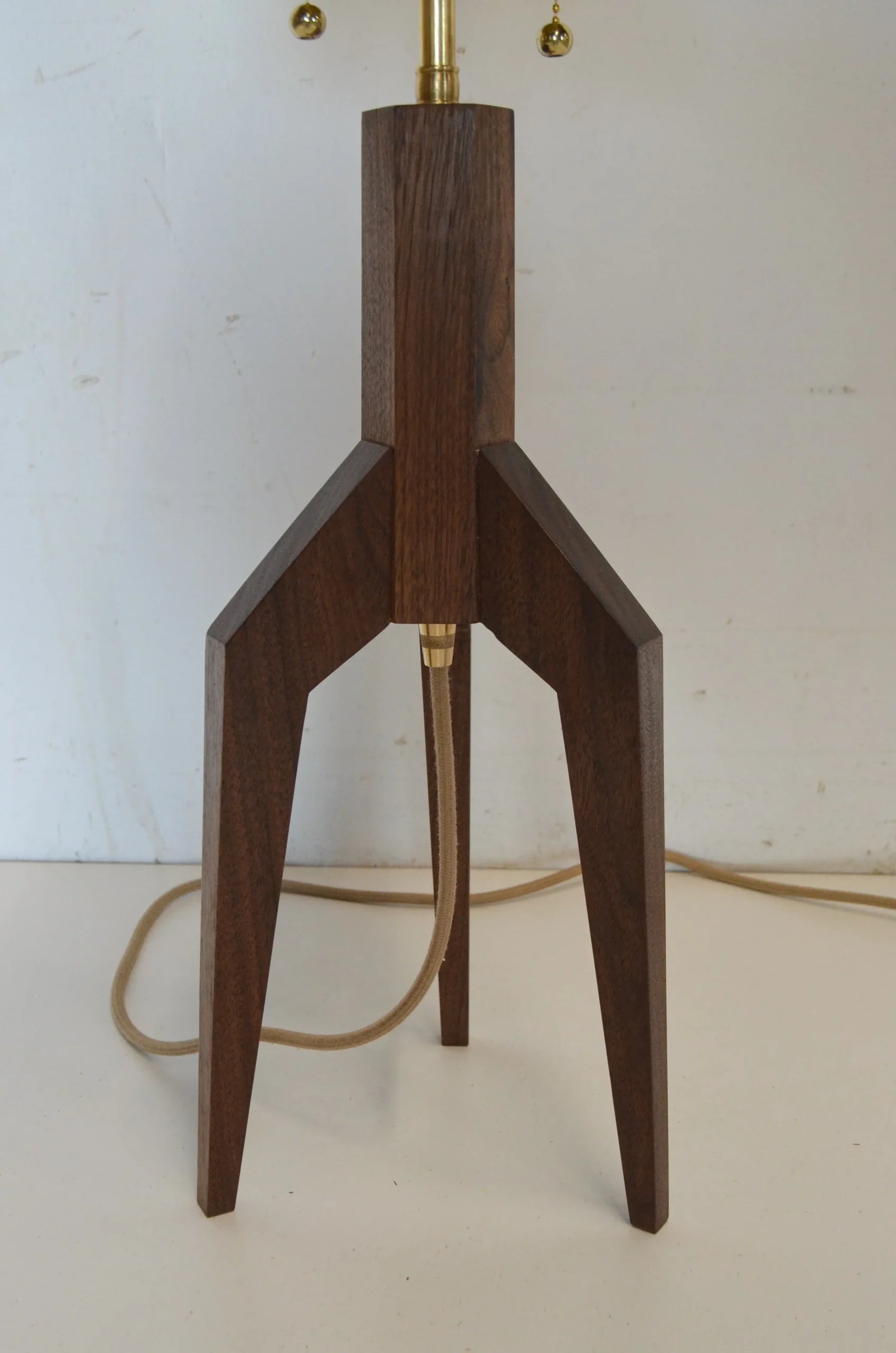 Falcon Table Lamp image 4