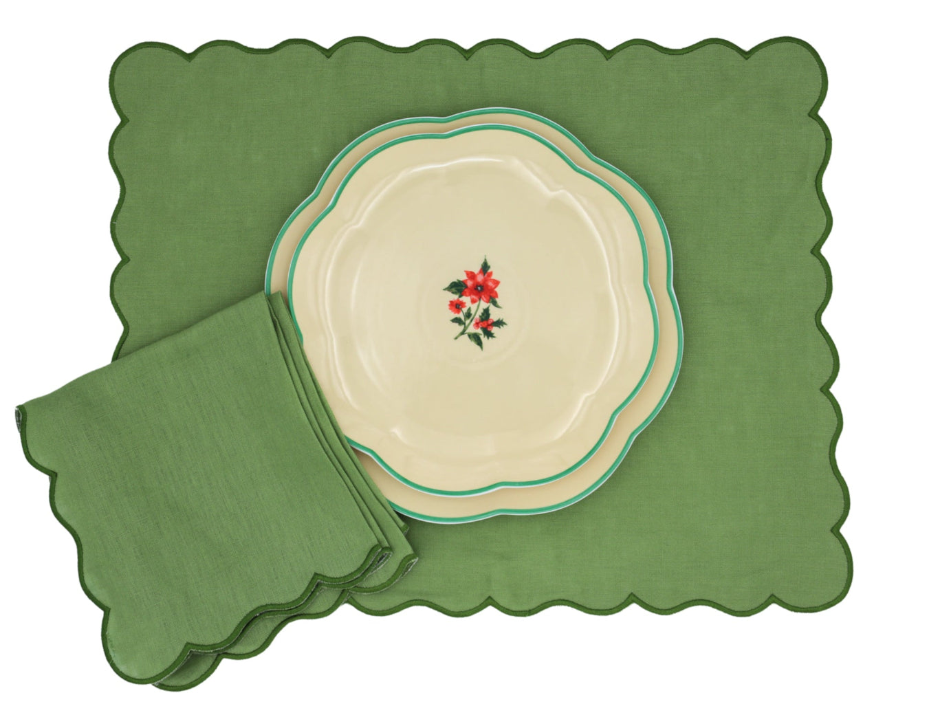 Fabled Flora Scalloped Dinner Plate - Set of 4 (+1 Bonus Plate)