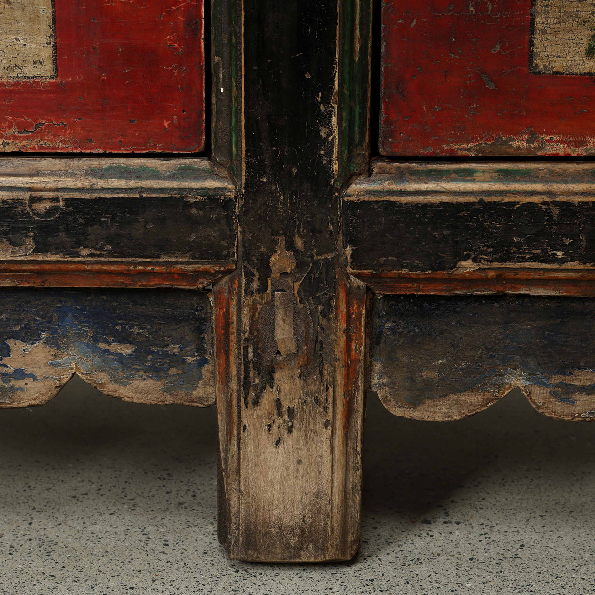 Antique sideboard with 2 doors 63.4x17.7x33.5H original polychromy