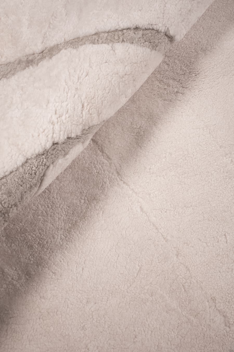 GLIMPSE – White Sheepskin Rug for Modern Interiors - Homelosophy, view 9