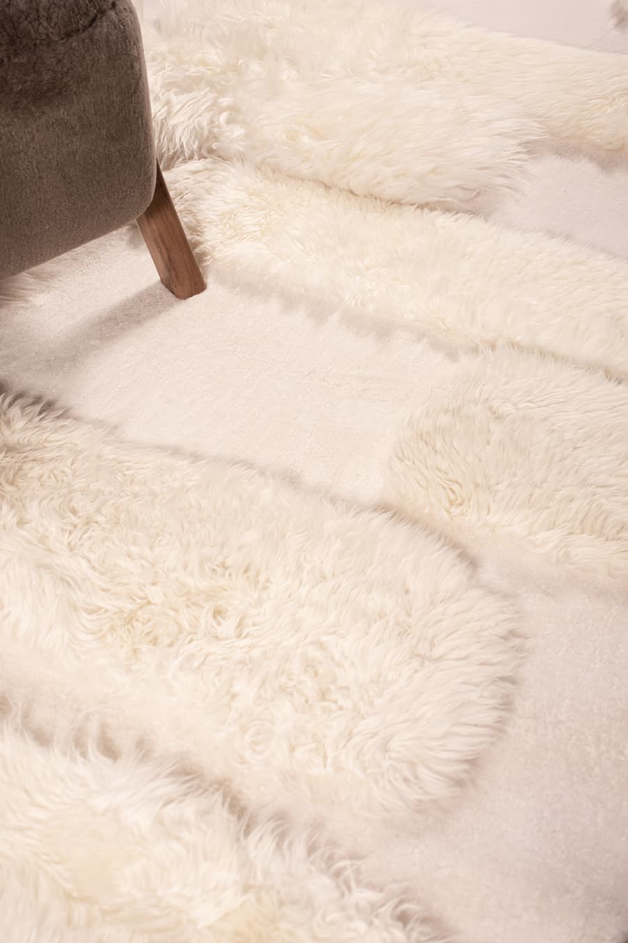HOLLAND – Oversized Shearling Wool Rug - Homelosophy, view 7