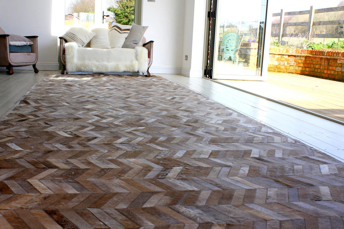 HERRINGBONE WIDE – Custom Patchwork Cowhide Rug for Interior Designers - Homelosophy, view 4