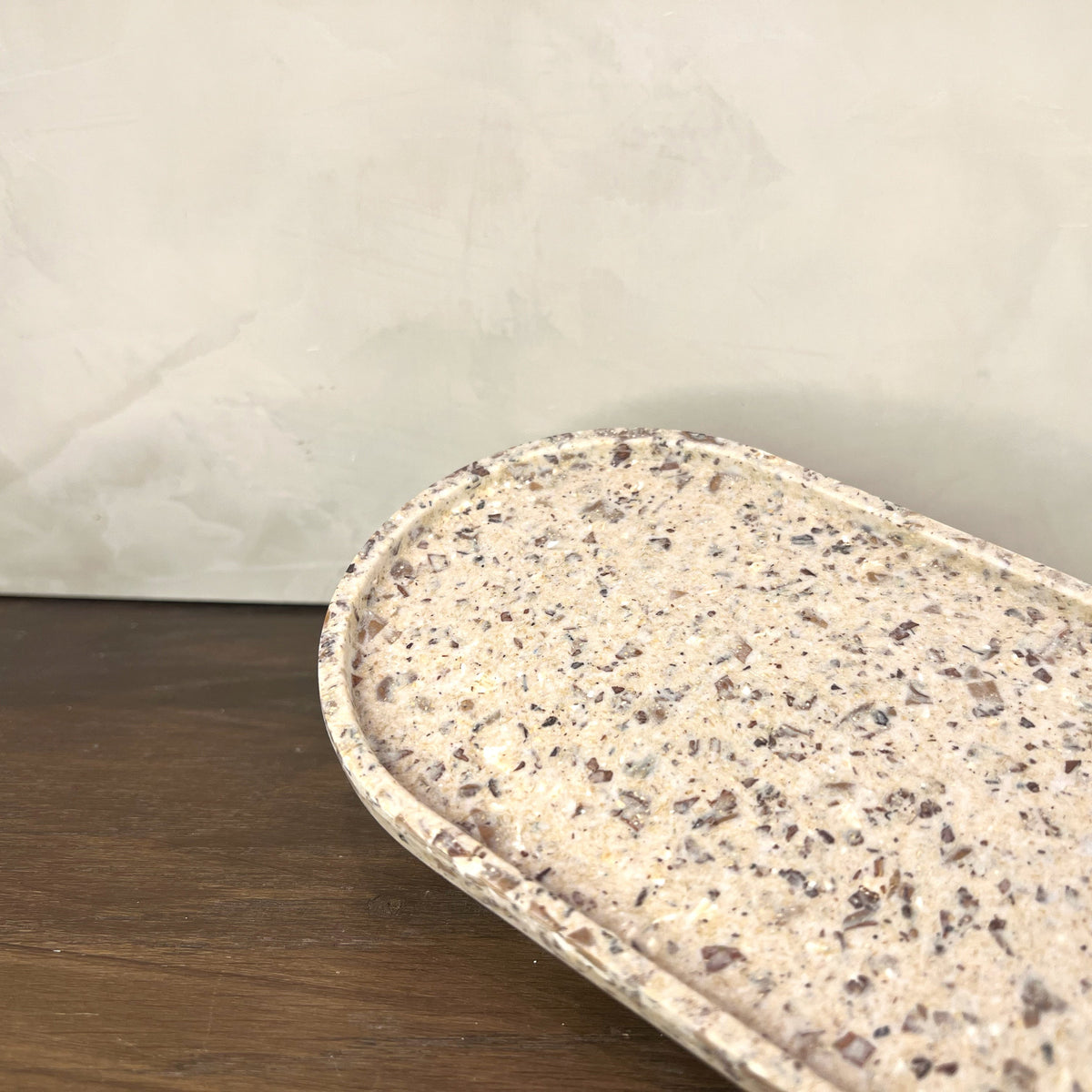 Upcycled Oval Tray: Coffee Bean Husk - Source by Studio Skara, view 3