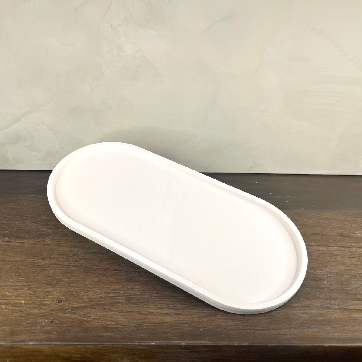 Upcycled Oval Tray: Bamboo Fibre White - Source by Studio Skara, view 3