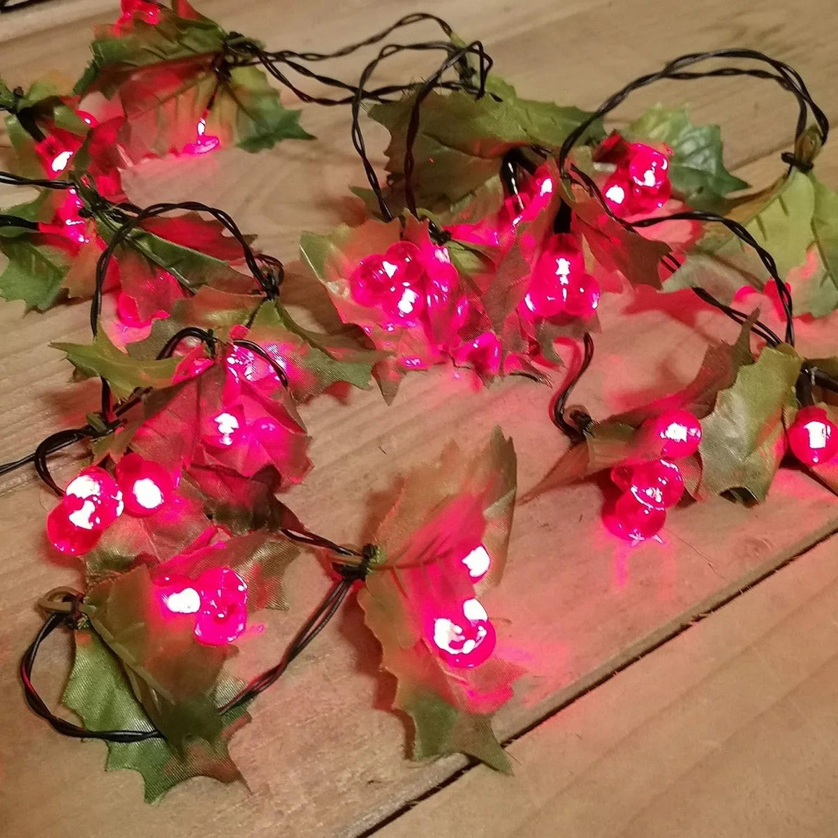 LED Holly Garland 2.8m Mains Powered Xmas Decoration Red Berries