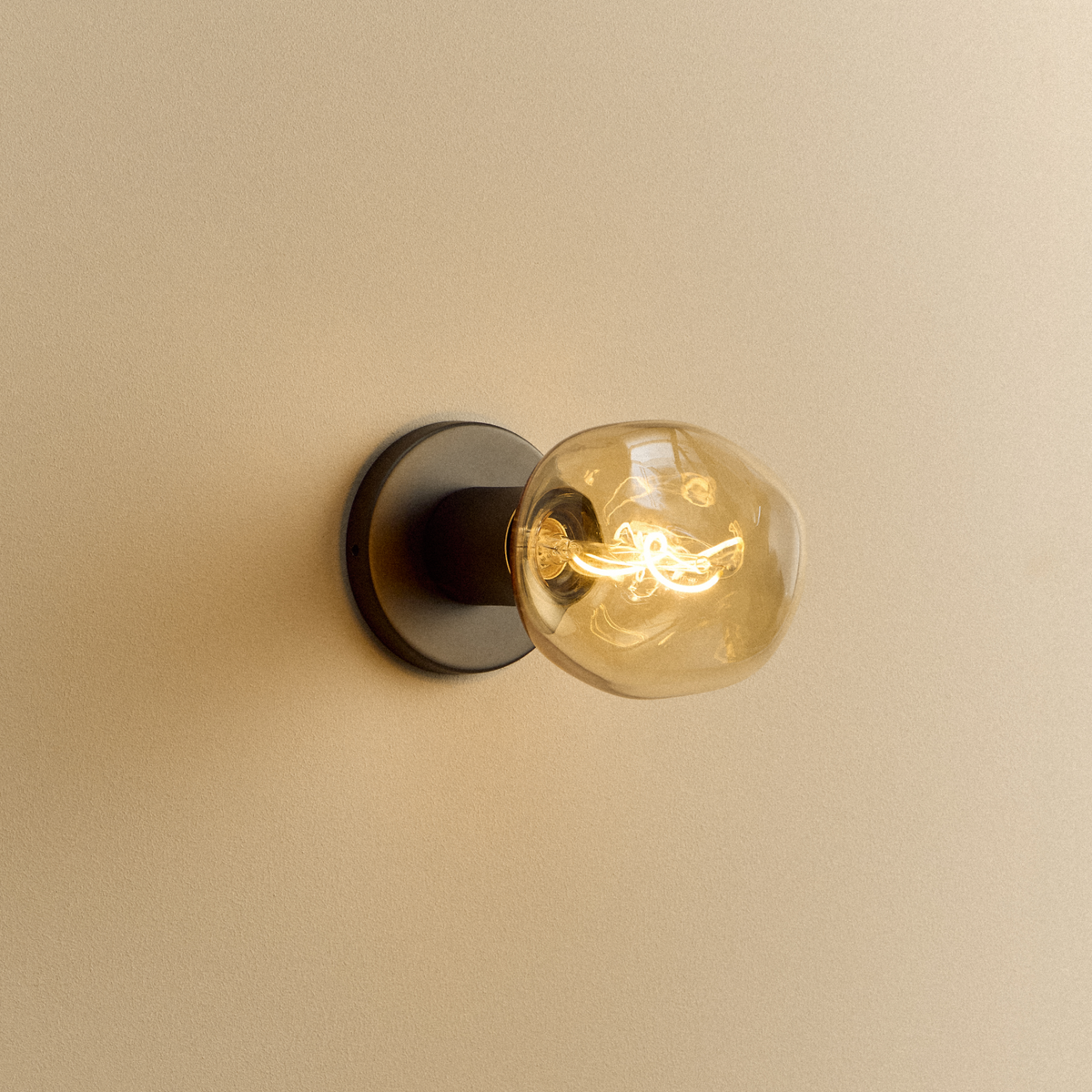 Lochan Wall Light in Graphite + Voronoi I