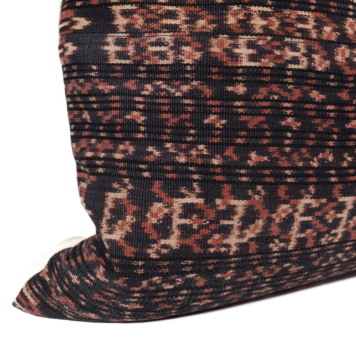 Meka Lumbar Pillow - Source by Studio Skara, view 4
