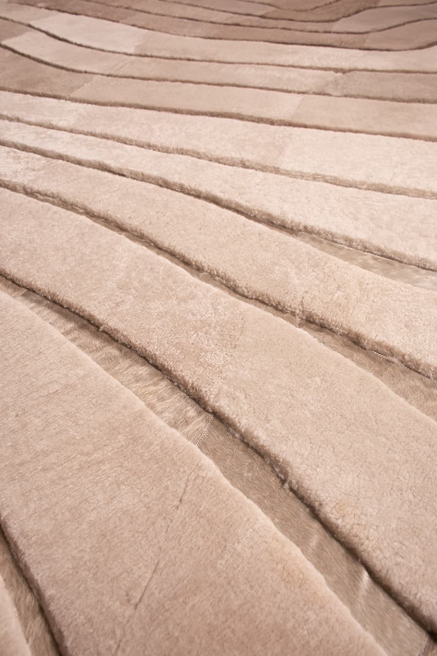 OMBRÉ – Custom Made Shearling and Cowhide Rug - Homelosophy, view 3