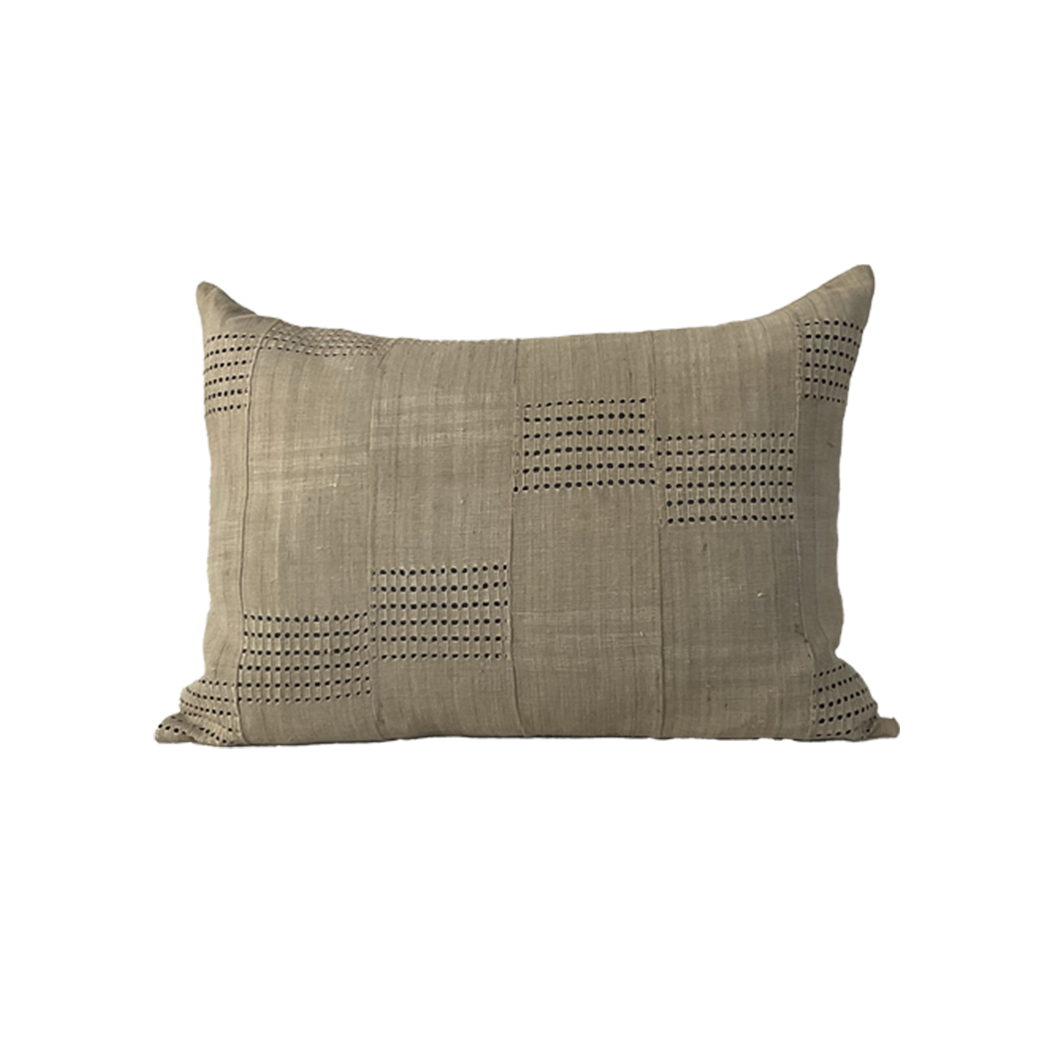 Vintage Fabric Pillow #T.1024 - Source by Studio Skara