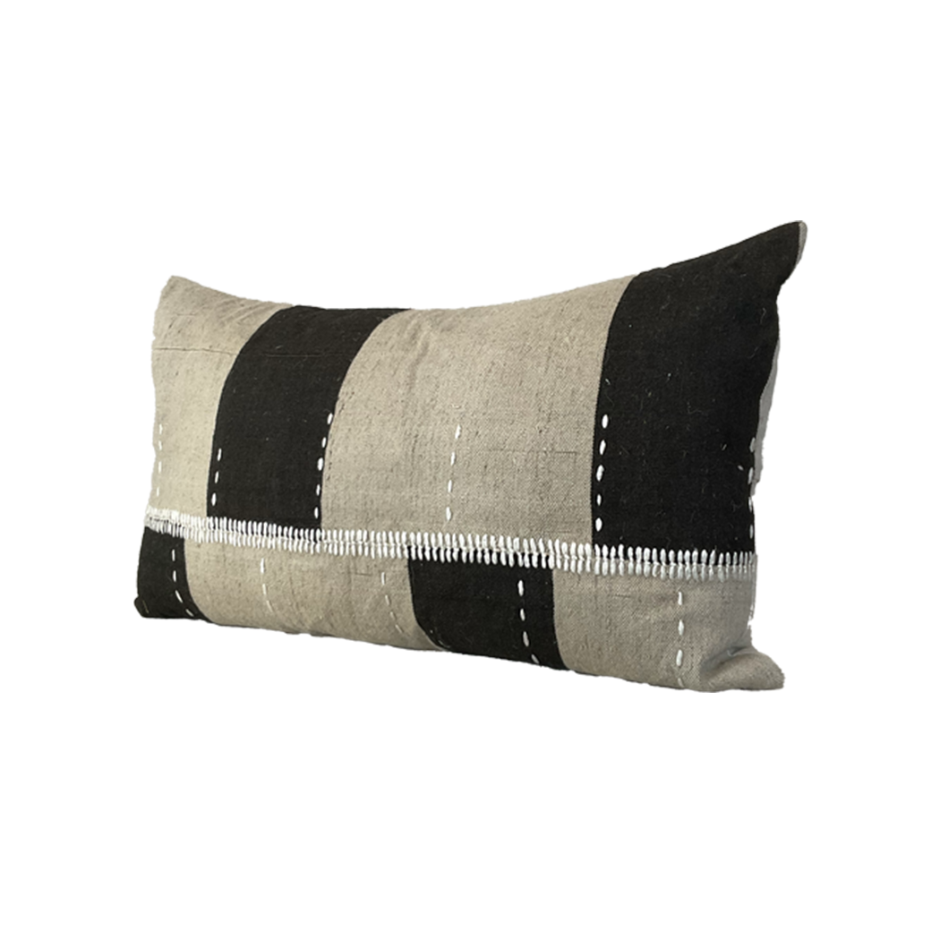 Vintage Fabric Pillow #T.1027 - Source by Studio Skara, view 2