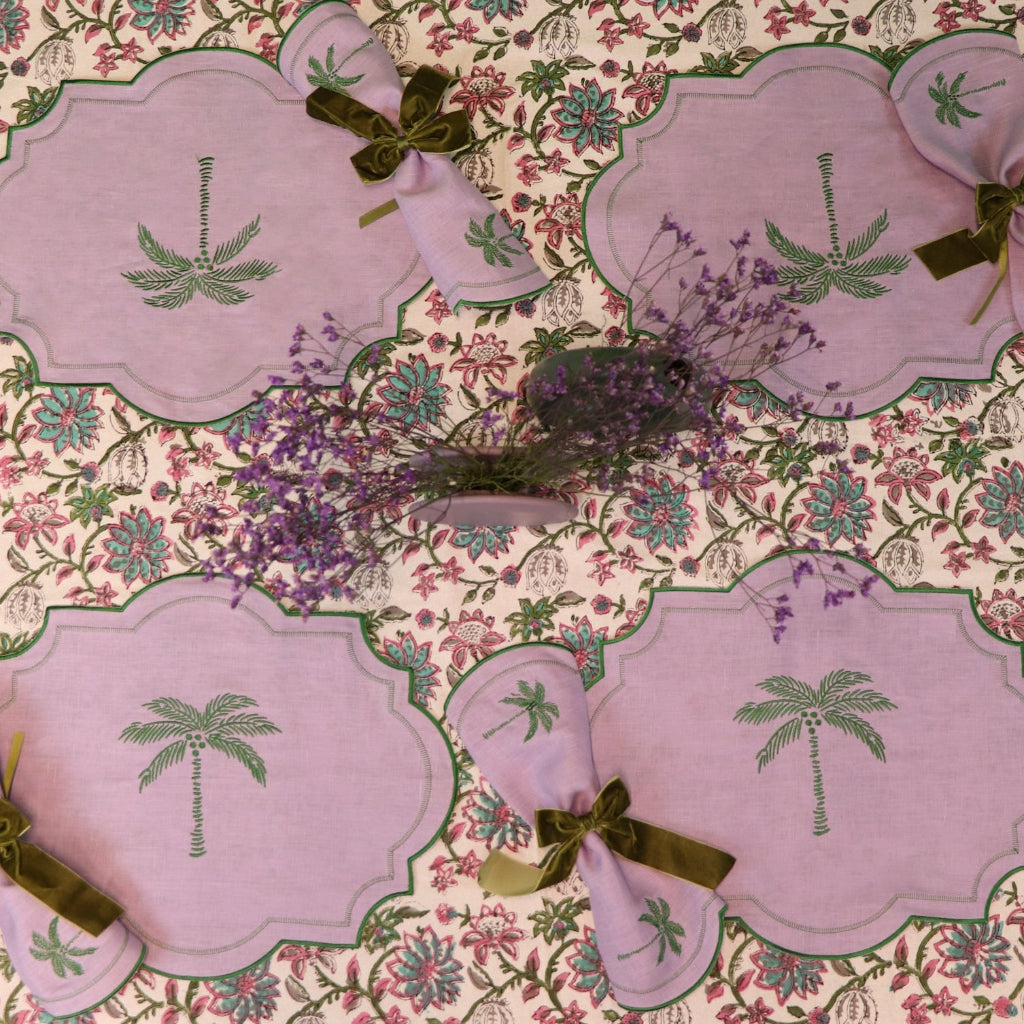 100% Organic Cotton - Pendula Petunia Tablecloth