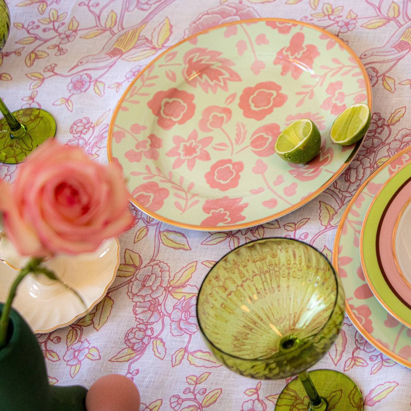 Pistachio & Lychee Leaf Dinner Plate - Set of 4 (+1 Bonus Plate)