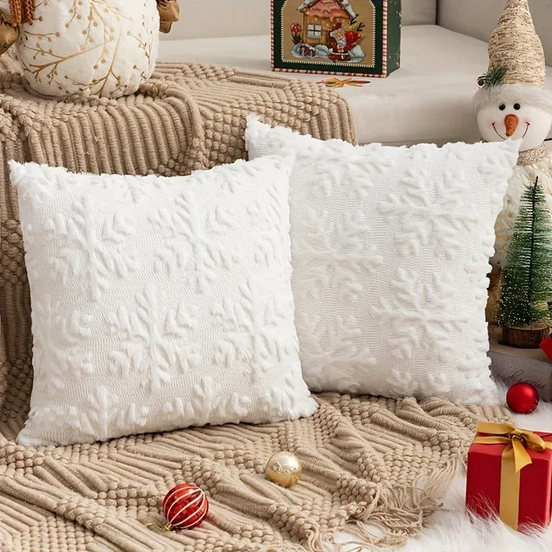 Plush Christmas Pillow Covers 45.72x45.72 cm - Green/Red/Golden Lace-Like Patterns, Zippered