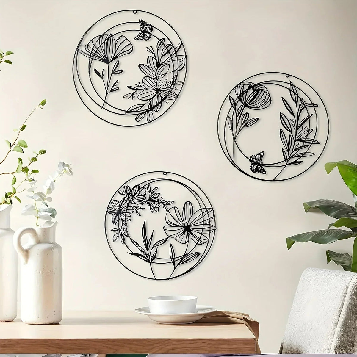 Round Floral Metal Wall Art Set – Minimalist Botanical Wall Decor (Set of 3)