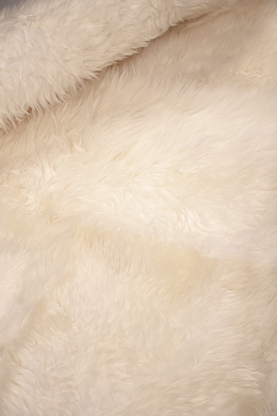 SNOW – Long Hair Sheepskin Rug - Homelosophy, view 5