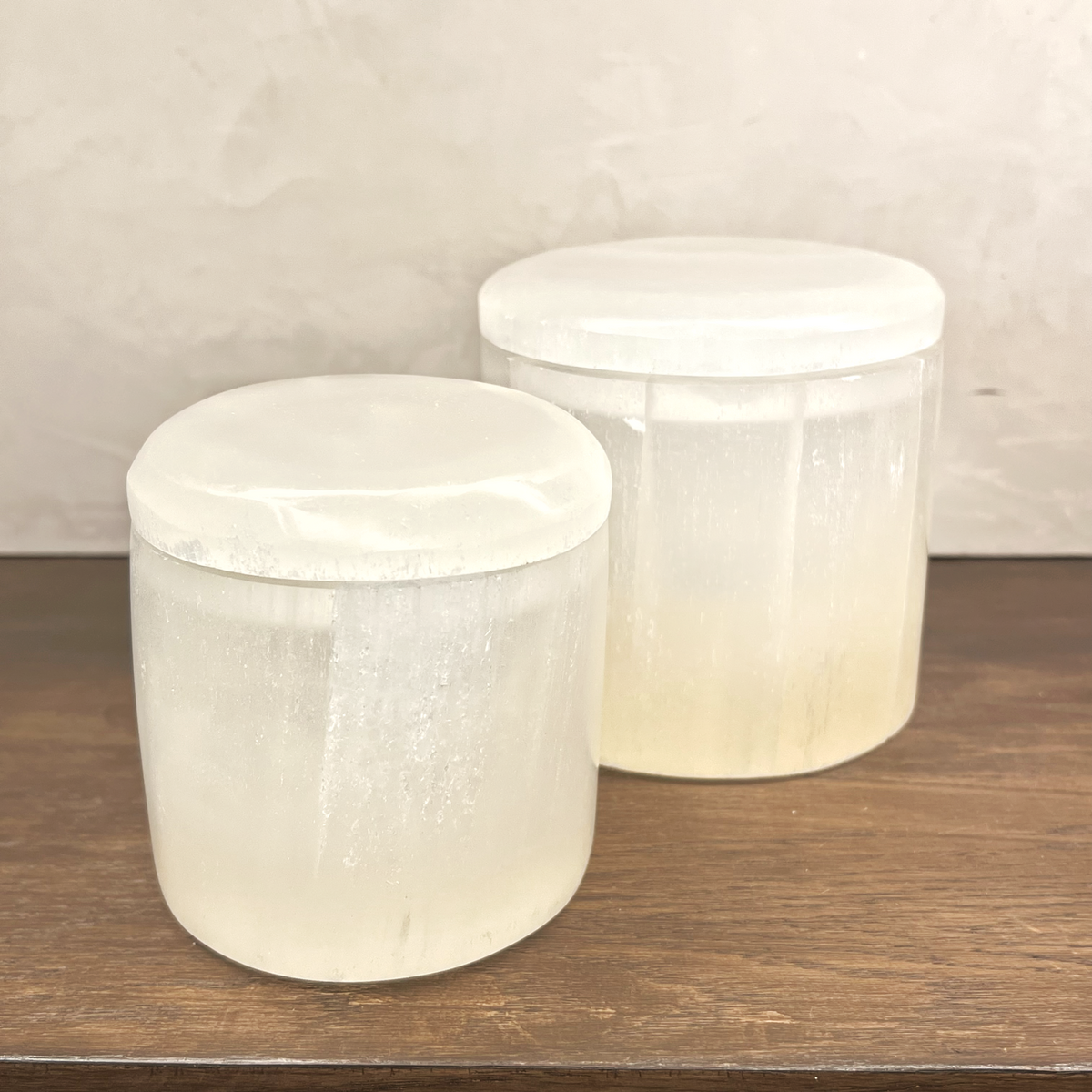 Selenite Jar - Source by Studio Skara, view 3
