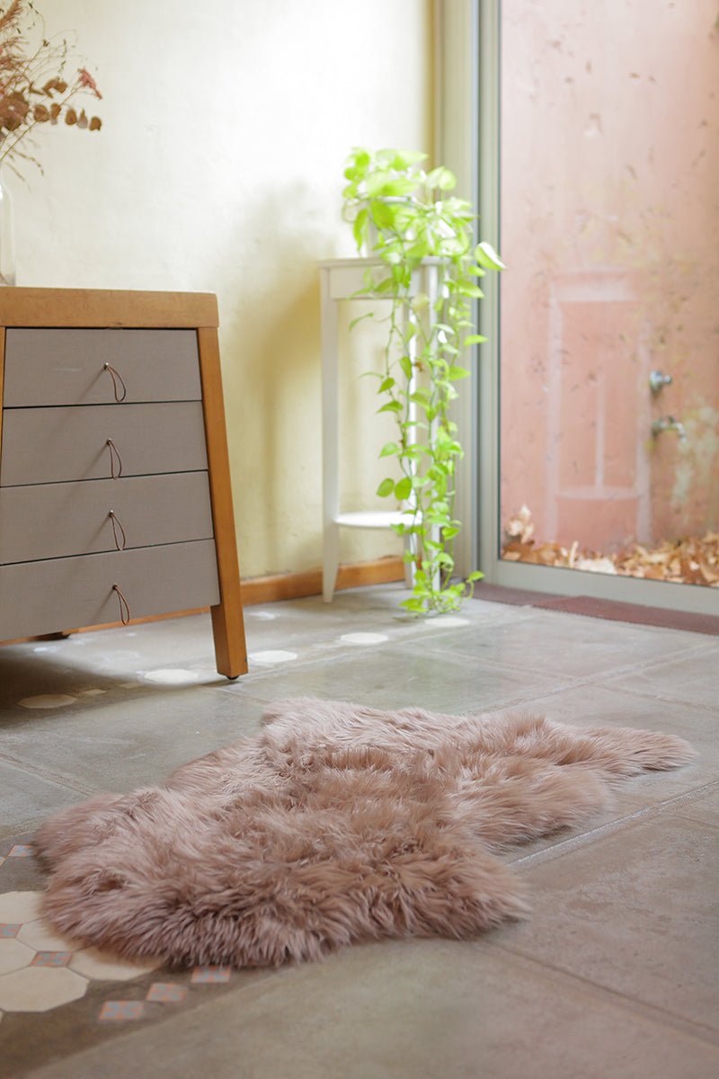 Single Fur Rug - Homelosophy, view 15