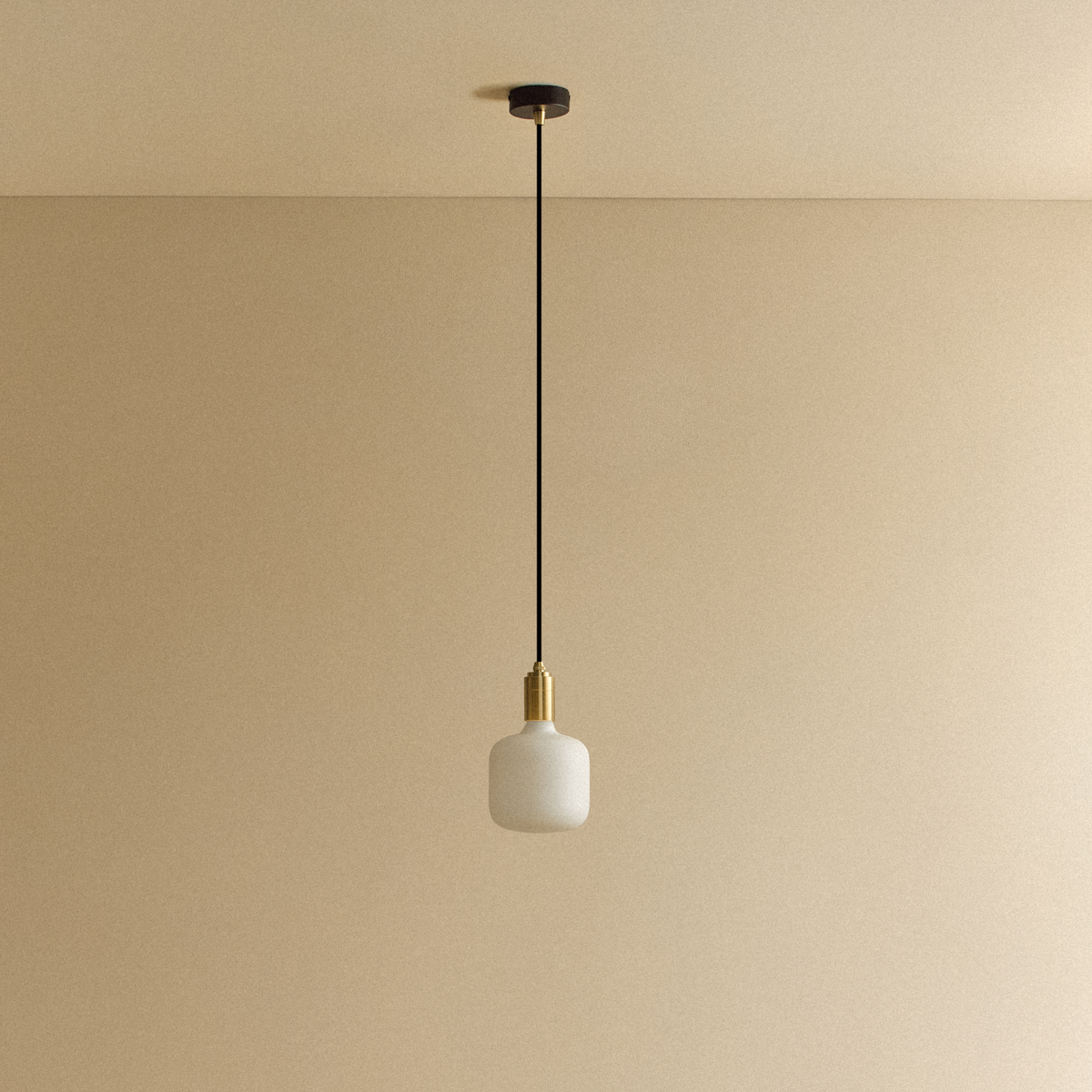 Oblo Pendant Light in Brass