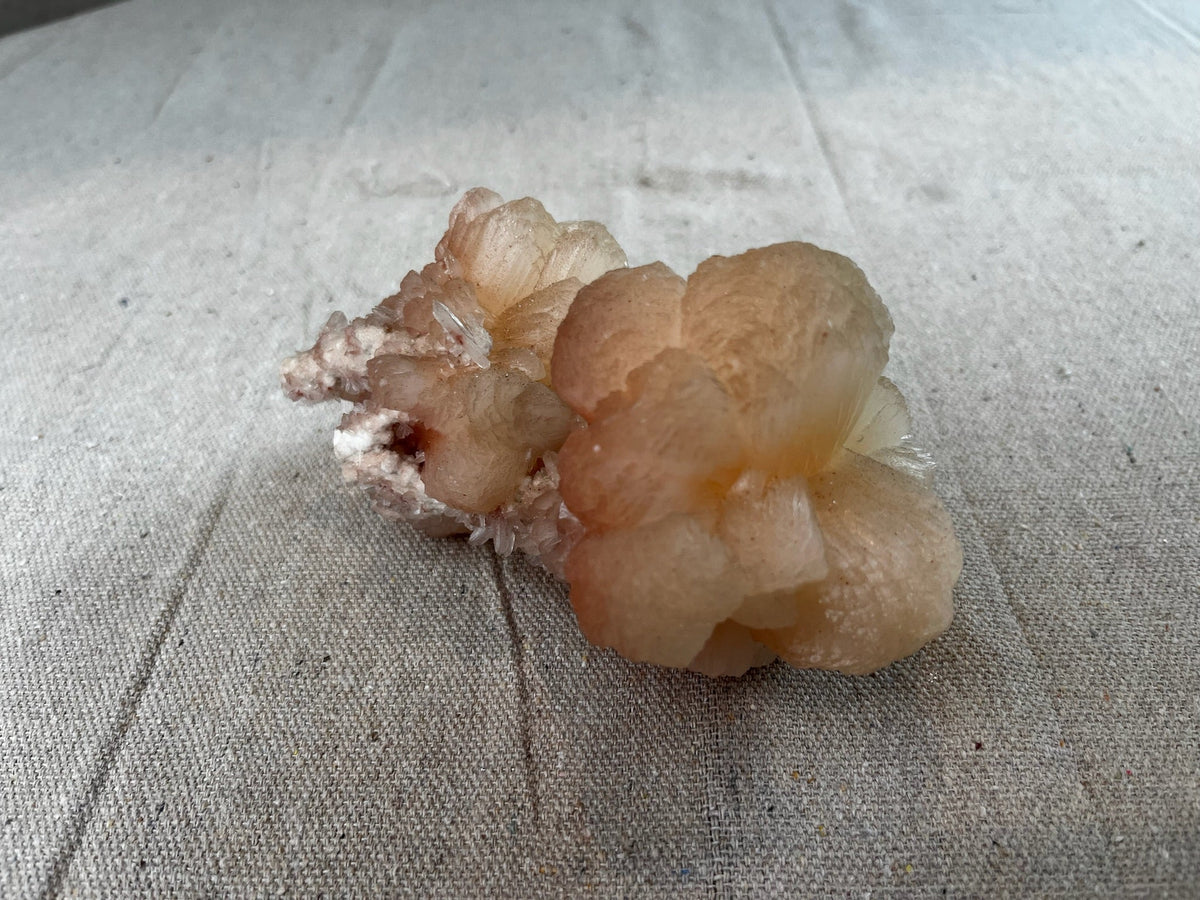 Large Stilbite Cluster - Source by Studio Skara, view 5
