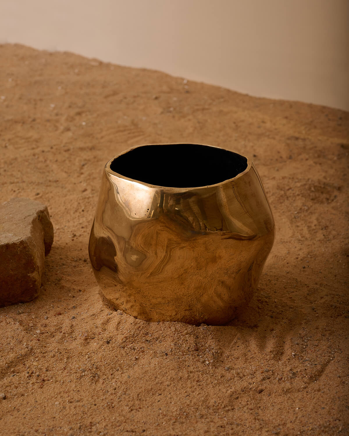 DWARKA VASE by Taho Living image 0