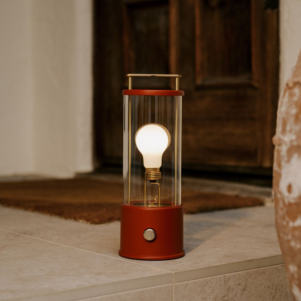 The Muse 1.0 Portable Lamp in Pomona Red